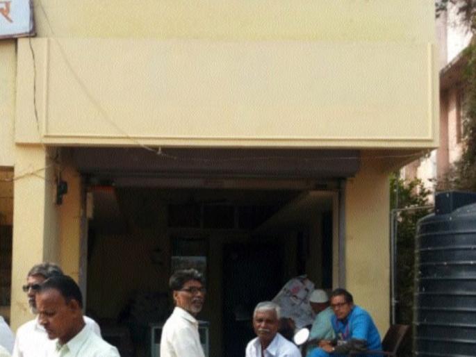 The party's panel at Muktinagar disappears | मुक्ताईनगर येथील भाजप कार्यालयावरील पक्षाचे फलक गायब The party's panel at Muktinagar disappears | मुक्ताईनगर येथील भाजप कार्यालयावरील पक्षाचे फलक गायब