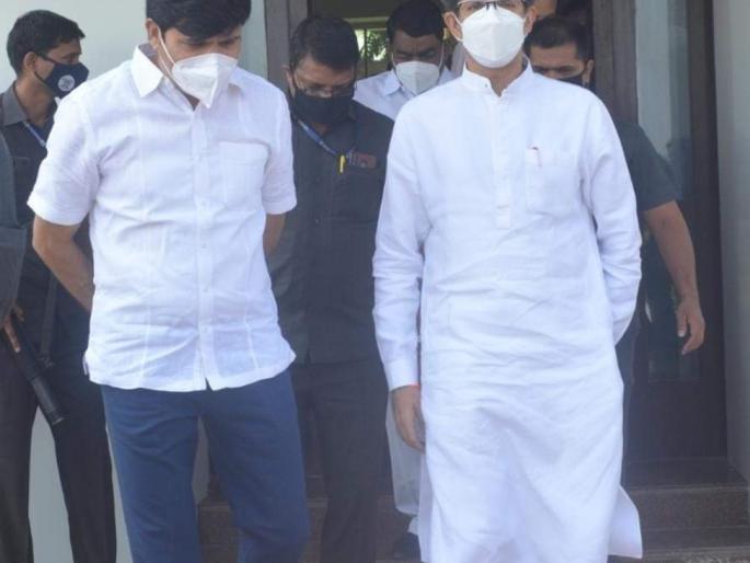 On the occasion of the Chief Minister, two opponents came together | मुख्यमंत्र्यांचे निमित्त झाले  अन् दोन विरोधक एकत्र आले