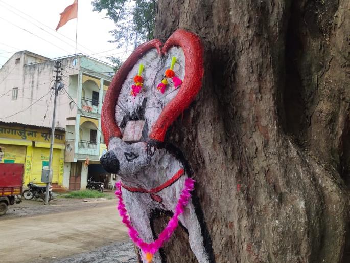 ‘Keep the trees alive - preserve the beauty of the trees’ | ‘झाडे जगवा-झाडाचे सौंदर्य टिकावा’ ‘Keep the trees alive - preserve the beauty of the trees’ | ‘झाडे जगवा-झाडाचे सौंदर्य टिकावा’