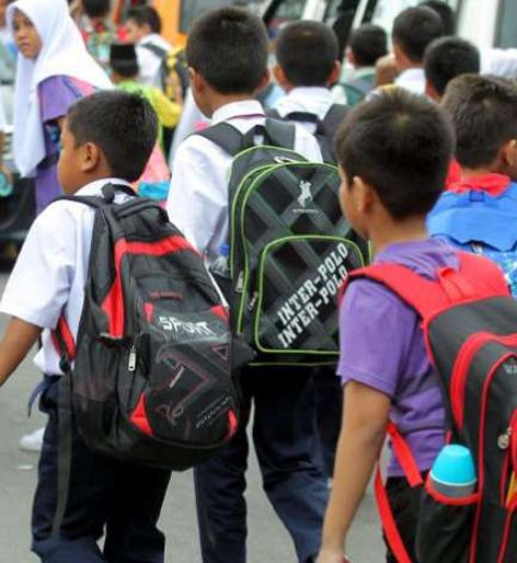Parbhani: Confusion about Diwali holidays in education department | परभणी : दिवाळी सुट्यांबाबत शिक्षण विभागातच संभ्रम Parbhani: Confusion about Diwali holidays in education department | परभणी : दिवाळी सुट्यांबाबत शिक्षण विभागातच संभ्रम
