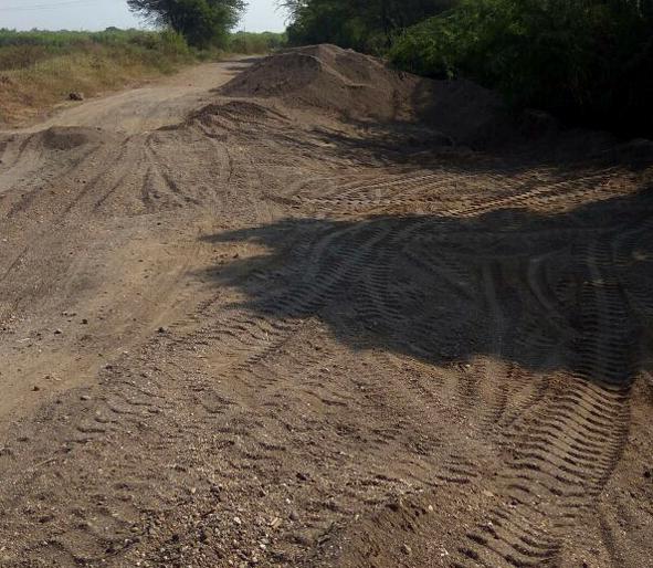 Stolen in the confiscated stock | जप्त साठ्यातील वाळुही चोरीला
