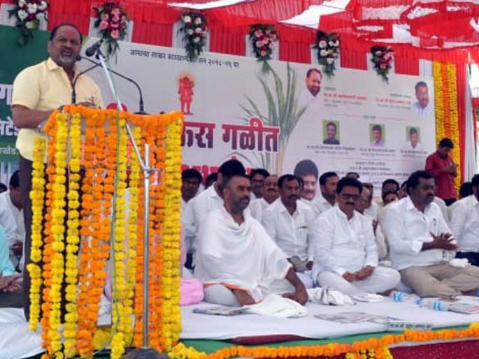 Parbhani: Farmers should not trust the opponents' speech - Mahadev Jankar | परभणी : विरोधकांच्या बोलण्यावर शेतकऱ्यांनी विश्वास ठेवू नये-महादेव जानकर