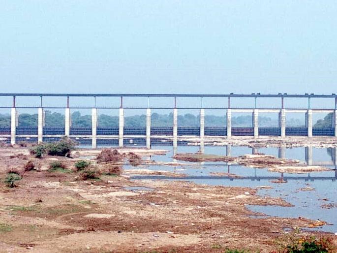 Parbhani: The final phase of the work of the youth bandh | परभणी : तारुगव्हाण बंधाऱ्याचे काम अंतिम टप्प्यात Parbhani: The final phase of the work of the youth bandh | परभणी : तारुगव्हाण बंधाऱ्याचे काम अंतिम टप्प्यात