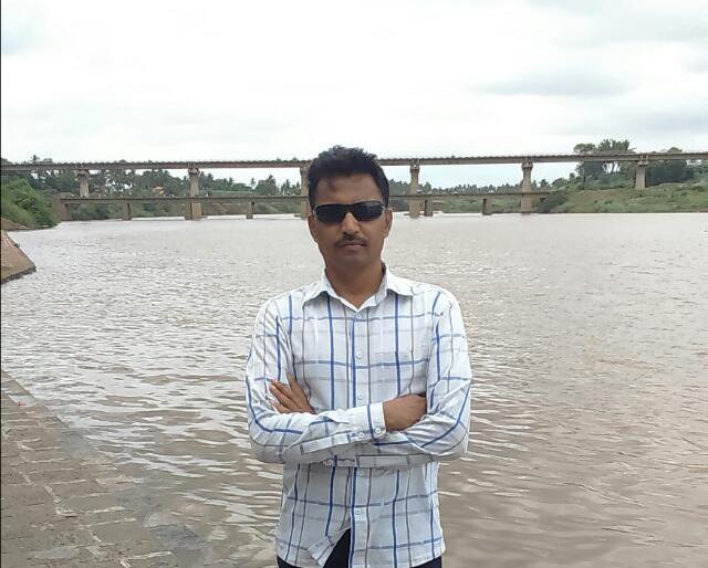 Suicide by shooting a CID sub-magistrate in Sangli | सांगलीत सीआयडी उपअधिक्षकाची डोक्यात गोळी झाडून आत्महत्या Suicide by shooting a CID sub-magistrate in Sangli | सांगलीत सीआयडी उपअधिक्षकाची डोक्यात गोळी झाडून आत्महत्या