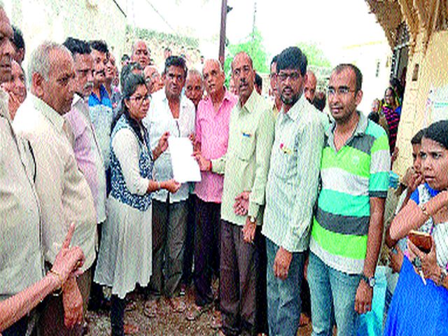 Visit to Sakura of Archeology Department | पुरातत्व विभागाची साकोरा येथे भेट