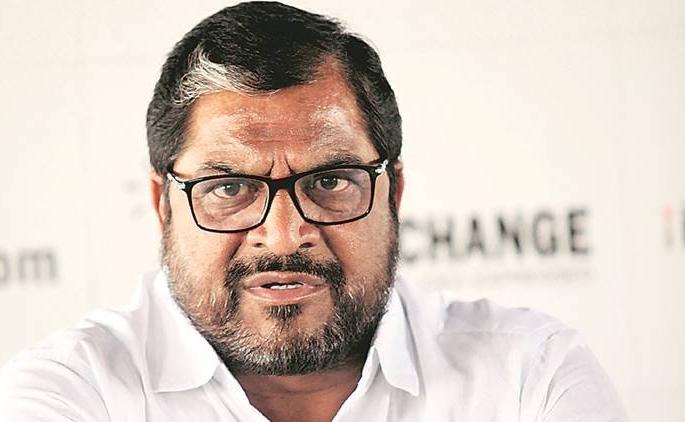 Sushant Singh It would have been better if there had been such a discussion about milk price hike: Raju Shetty, agitation in front of District Collector's Office | सुशांतसिंह एवढी चर्चा दुधाच्या दरवाढीबाबत झाली असली तर बरे झाले असते-राजू शेट्टी,  जिल्हाधिकारी कार्यालयासमोर आंदोलन