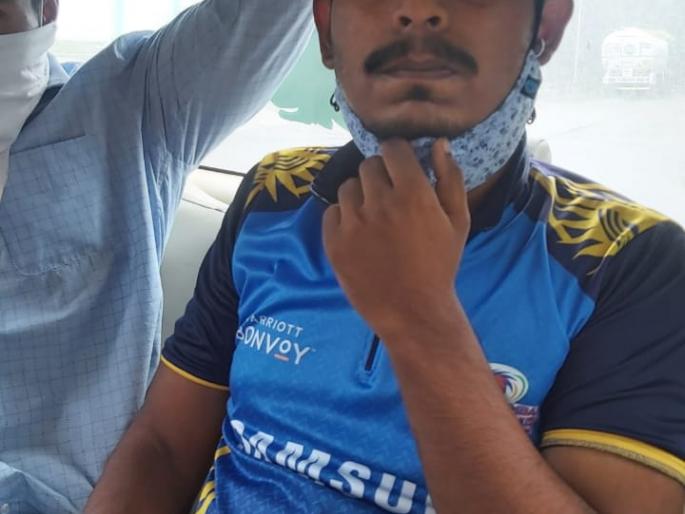 The helper of the pharmaceutical company was stealing the remedivir injection | औषधी कंपनीचा हेल्परच करत होता रेमडेसिविर इंजेक्शनची चोरी The helper of the pharmaceutical company was stealing the remedivir injection | औषधी कंपनीचा हेल्परच करत होता रेमडेसिविर इंजेक्शनची चोरी