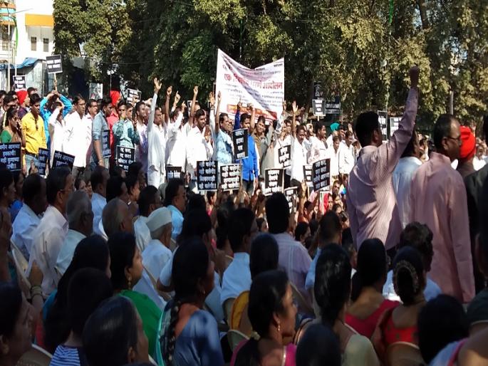 Long March, residents of Agri Koliwada took out protest from municipal administration | आगरी कोळीवाड्यांतील रहिवाशांनी काढला लॉंग मार्च,महापालिका प्रशासनाचा केला निषेध Long March, residents of Agri Koliwada took out protest from municipal administration | आगरी कोळीवाड्यांतील रहिवाशांनी काढला लॉंग मार्च,महापालिका प्रशासनाचा केला निषेध