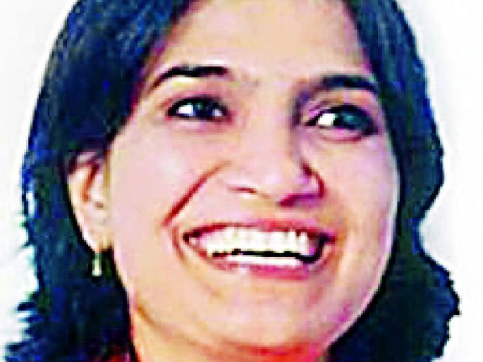 Two women MPs given in district | जिल्ह्याने दिल्या दोन महिला खासदार Two women MPs given in district | जिल्ह्याने दिल्या दोन महिला खासदार