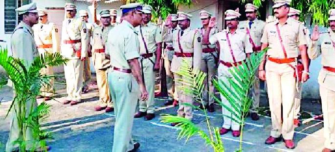 Close illegal businesses, keep law and order | अवैध धंदे बंद करा, कायदा व सुव्यवस्था राखा