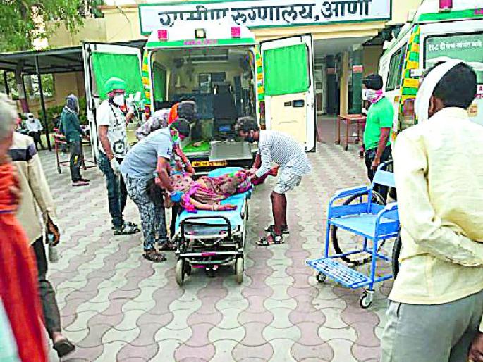 Halfway through the innings, 'Wages' is a story ... | अर्ध्यावरती डाव मोडला, ‘मजुरी’ एक कहानी... Halfway through the innings, 'Wages' is a story ... | अर्ध्यावरती डाव मोडला, ‘मजुरी’ एक कहानी...