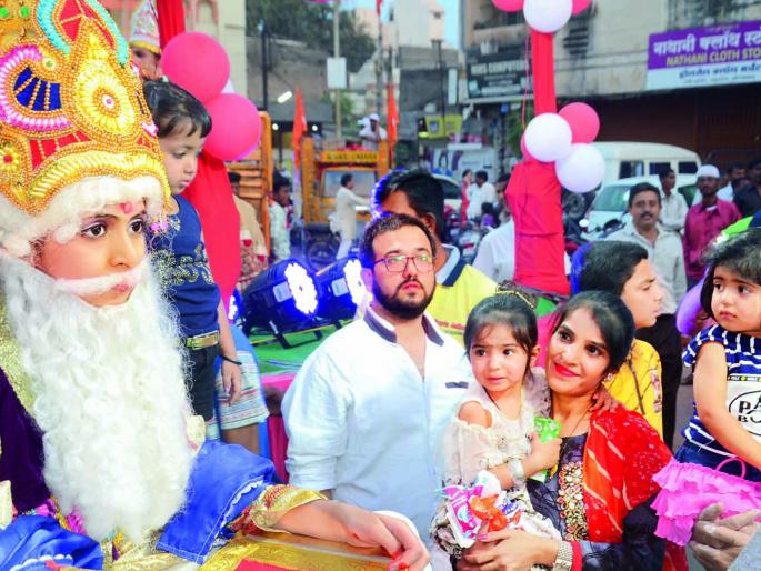 Jhulelal birth anniversary celebreted | ‘आयोलाल झुलेलाल’चा घोष Jhulelal birth anniversary celebreted | ‘आयोलाल झुलेलाल’चा घोष