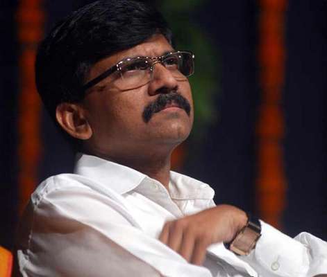 Raut's retreat after aggressive sanctions of Congress leaders; Prasad on the statement of the dynasty | काँग्रेस नेत्यांच्या आक्रमक पवित्र्यानंतर राऊतांची माघार; राजघराण्याच्या वक्तव्यावर पडसाद Raut's retreat after aggressive sanctions of Congress leaders; Prasad on the statement of the dynasty | काँग्रेस नेत्यांच्या आक्रमक पवित्र्यानंतर राऊतांची माघार; राजघराण्याच्या वक्तव्यावर पडसाद