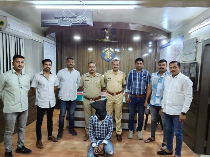 Kidnapping and gang rape of minor sisters, accused in chains after 9 years | Pune Crime: अल्पवयीन बहिणींचे अपहरण करून सामूहिक बलात्कार, आरोपीला ९ वर्षांनी बेड्या Kidnapping and gang rape of minor sisters, accused in chains after 9 years | Pune Crime: अल्पवयीन बहिणींचे अपहरण करून सामूहिक बलात्कार, आरोपीला ९ वर्षांनी बेड्या