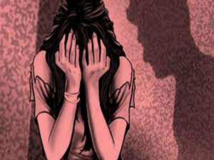'Dutiful' police sub-inspector commits indecent act with girl, files molestation case with POSCO | पोलीस उपनिरीक्षकानेच केले मुलीशी अश्लील वर्तन, पोस्कोसह विनयभंगाचा गुन्हा दाखल 'Dutiful' police sub-inspector commits indecent act with girl, files molestation case with POSCO | पोलीस उपनिरीक्षकानेच केले मुलीशी अश्लील वर्तन, पोस्कोसह विनयभंगाचा गुन्हा दाखल