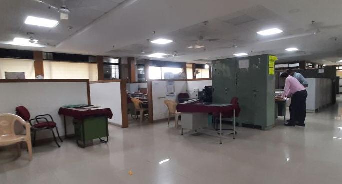 Nagpur mercury at 45 degrees; Government employees do not stop at the place | नागपुरात पारा ४५ अंशांवर; शासकीय कर्मचारी थांबत नाही जागेवर Nagpur mercury at 45 degrees; Government employees do not stop at the place | नागपुरात पारा ४५ अंशांवर; शासकीय कर्मचारी थांबत नाही जागेवर