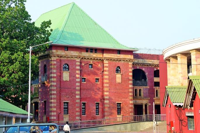 New Vidhan Bhavan building in Nagpur illegal; Building without approving the building plan | नागपुरातील विधानभवनाची नवीन इमारत अवैध; बिल्डिंग प्लॅन मंजूर न करताच केली उभी; असे ​​​​​​​आहेत नियम