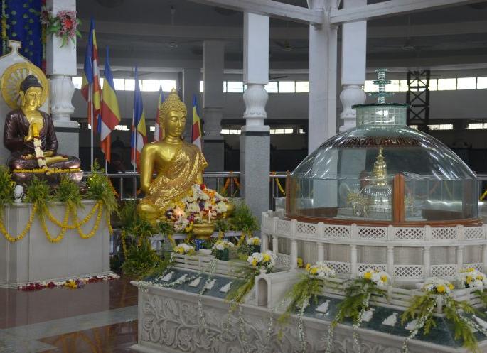 Installation of the Buddha statue of Thailand in Deekshabhumi | थायलंडच्या बुद्धमूर्तीची दीक्षाभूमीत स्थापना Installation of the Buddha statue of Thailand in Deekshabhumi | थायलंडच्या बुद्धमूर्तीची दीक्षाभूमीत स्थापना