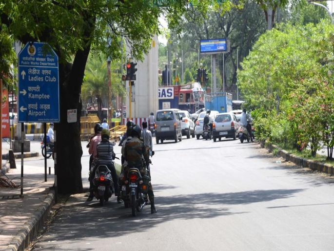 The mercury dropped but the heat was unbearable; 44.3 degree temperature in Nagpur on Sunday | पारा घसरला पण उन्हाचे चटके असह्य; रविवारी ४४.३ अंश तापमान The mercury dropped but the heat was unbearable; 44.3 degree temperature in Nagpur on Sunday | पारा घसरला पण उन्हाचे चटके असह्य; रविवारी ४४.३ अंश तापमान