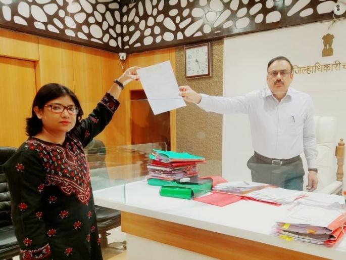 The courage of a woman lawyer in Chandrapur; Application to the administration for Indian citizenship by denying caste certificate | चंद्रपुरातील महिला वकीलाचे धाडस; जातप्रमाणपत्र नाकारून भारतीयत्वासाठी केला प्रशासनाकडे अर्ज The courage of a woman lawyer in Chandrapur; Application to the administration for Indian citizenship by denying caste certificate | चंद्रपुरातील महिला वकीलाचे धाडस; जातप्रमाणपत्र नाकारून भारतीयत्वासाठी केला प्रशासनाकडे अर्ज