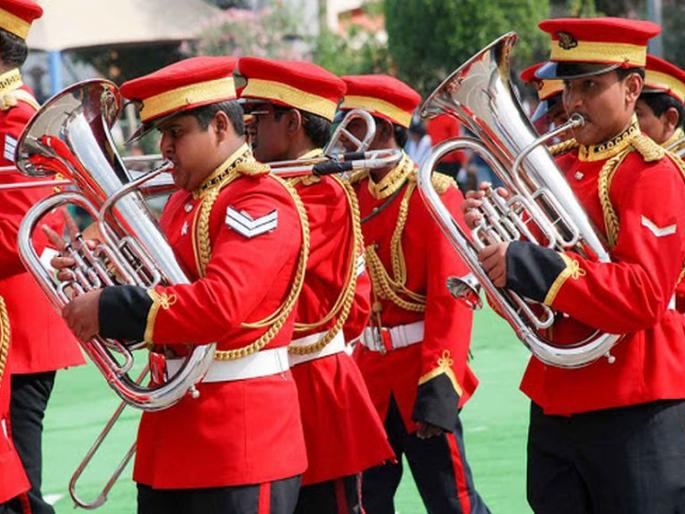 Band, Baja, Varat ... all jammed! ; Unemployment slump on orchestras | बॅण्ड, बाजा, वरात... सर्वच ठप्प! ; वाद्यवृंदांवर बेरोजगारीचे सावट Band, Baja, Varat ... all jammed! ; Unemployment slump on orchestras | बॅण्ड, बाजा, वरात... सर्वच ठप्प! ; वाद्यवृंदांवर बेरोजगारीचे सावट