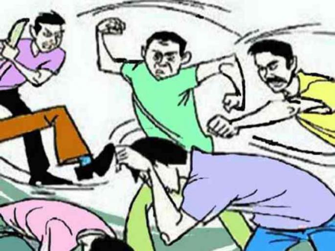 The young boy and girl ran away and got married | दोघांनी पळून जाऊन लग्न केले अन् इथं बैठकीत नातेवाईक एकमेकांना भिडले