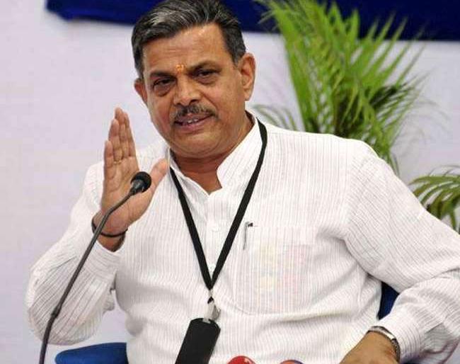 Dattatraya Hosbale Ra.Sw. New teammates | दत्तात्रेय होसबळे रा.स्व. संघाचे नवे सरकार्यवाह Dattatraya Hosbale Ra.Sw. New teammates | दत्तात्रेय होसबळे रा.स्व. संघाचे नवे सरकार्यवाह