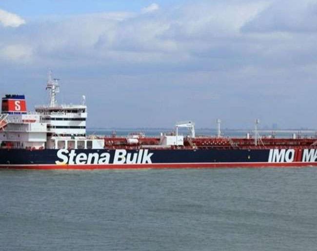 Britain oil tankers seized from Iran | अमेरिकेने ड्रोन पाडल्याने तणाव; इराणकडून इंग्लंडचा तेल टँकर जप्त