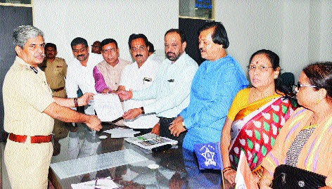 Discussed at the garbage dump at Aurangabad | औरंगाबादच्या कचराकोंडीवर चर्चा ठप्प