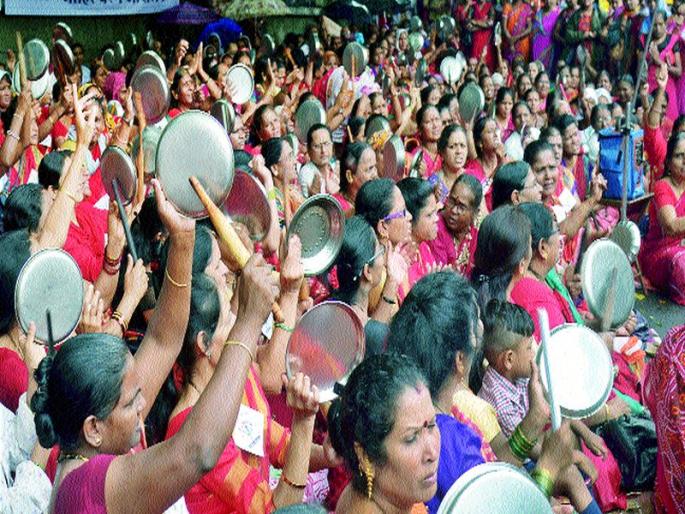 Suspension for closure of Municipal Anganwadi | मनपा अंगणवाड्या बंद करण्यास स्थगिती Suspension for closure of Municipal Anganwadi | मनपा अंगणवाड्या बंद करण्यास स्थगिती