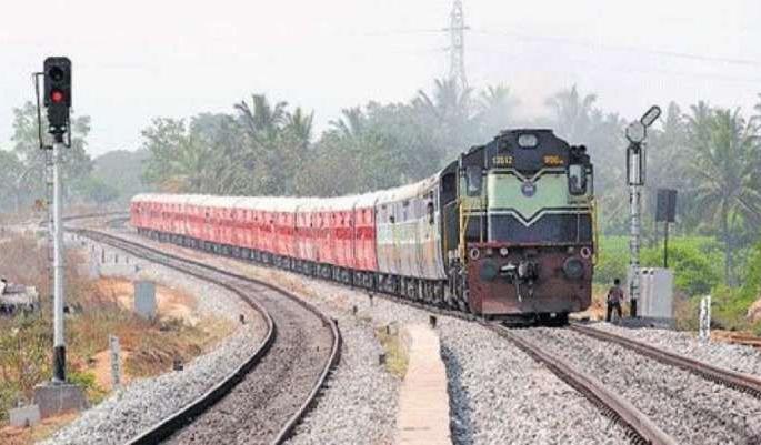 Amravati-Mumbai Express will run from January 26 | अमरावती- मुंबई एक्स्प्रेस २६ जानेवारीपासून धावणार Amravati-Mumbai Express will run from January 26 | अमरावती- मुंबई एक्स्प्रेस २६ जानेवारीपासून धावणार
