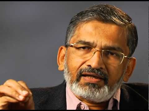 Dr. Banga targets Vadettiwar again for alcoholism | दारूबंदीवरून डॉ. बंग यांचा वडेट्टीवारांवर पुन्हा निशाणा