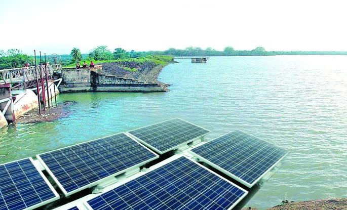 The first 'Wirling Solar' project in the country on the Gorevada lake in Nagpur | नागपुरात गोरेवाडा तलावावर देशातील पहिला ‘तरंगता सोलर’ प्रकल्प