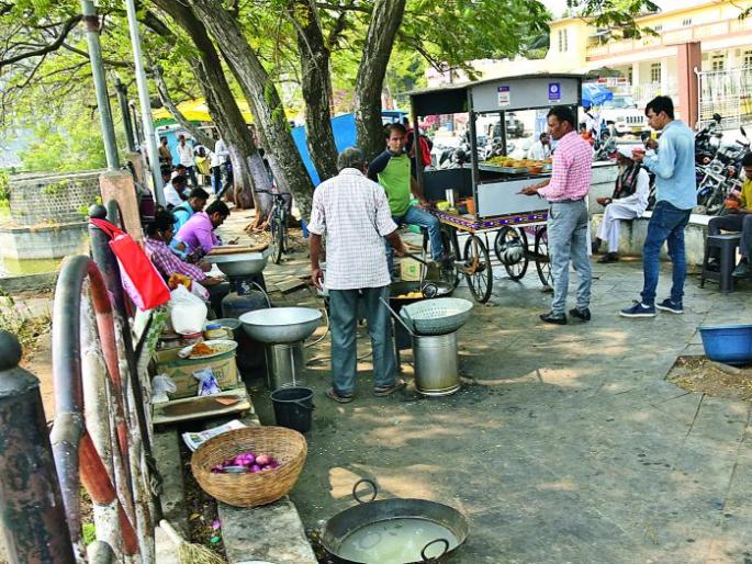 Encroachment marks of Gandhagar's beauty; How smart will the city be? | नागपुरातील गांधीसागरच्या सौंदर्याला अतिक्रमणाचा डाग; कशी होईल स्मार्ट सिटी?
