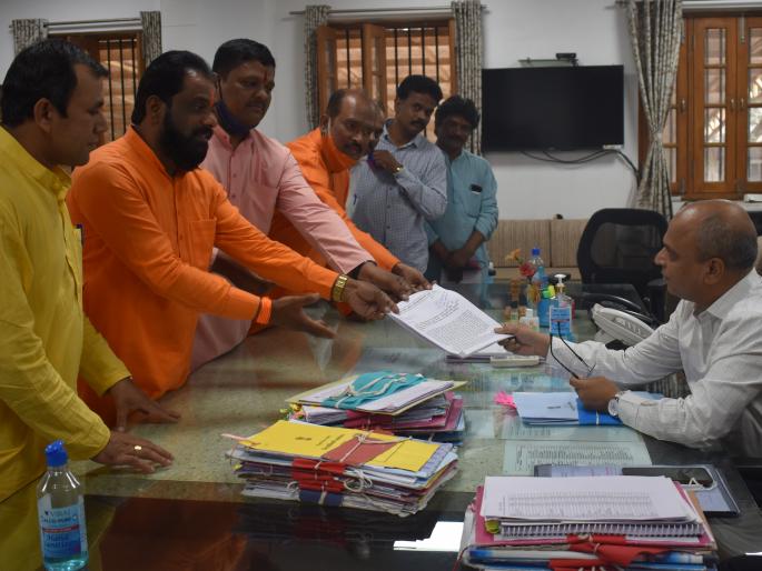 Encroachment on Vishalgad should be removed, demand of action committee | विशाळगडावरील अतिक्रमण हटवण्यात यावे, कृती समितीची मागणी Encroachment on Vishalgad should be removed, demand of action committee | विशाळगडावरील अतिक्रमण हटवण्यात यावे, कृती समितीची मागणी