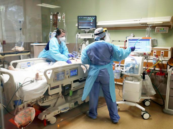 Six children in the intensive care unit were killed when their generator's starter battery escaped | जनरेटरची स्टार्टर बॅटरी पळवून अतिदक्षता विभागातील सहा बालकांचा जीव घातला धोक्यात Six children in the intensive care unit were killed when their generator's starter battery escaped | जनरेटरची स्टार्टर बॅटरी पळवून अतिदक्षता विभागातील सहा बालकांचा जीव घातला धोक्यात