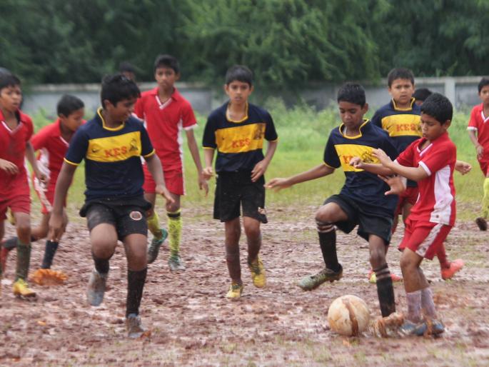 Subroto Mukherjee Trophy Football: Maharashtra, Prince Shivaji, Kolhapur, New High School betting | सुब्रतो मुखर्जी चषक फुटबॉल : महाराष्ट्र, प्रिन्स शिवाजी, कोल्हापूर, न्यू हायस्कूलची बाजी Subroto Mukherjee Trophy Football: Maharashtra, Prince Shivaji, Kolhapur, New High School betting | सुब्रतो मुखर्जी चषक फुटबॉल : महाराष्ट्र, प्रिन्स शिवाजी, कोल्हापूर, न्यू हायस्कूलची बाजी