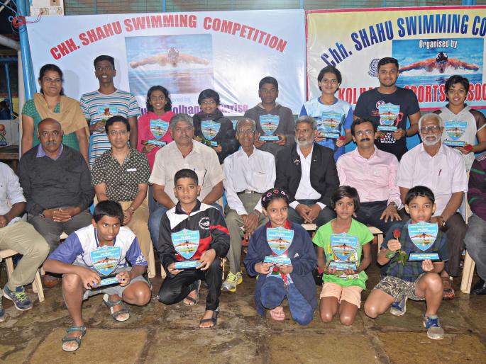 Kolhapur: Swimming competition prevailed in Prajwal Wagh, Abha Deshpande's Open Group | कोल्हापूर : जलतरण स्पर्धेत प्रज्ज्वल वाघ, आभा देशपांडे यांची खुल्या गटात बाजी Kolhapur: Swimming competition prevailed in Prajwal Wagh, Abha Deshpande's Open Group | कोल्हापूर : जलतरण स्पर्धेत प्रज्ज्वल वाघ, आभा देशपांडे यांची खुल्या गटात बाजी