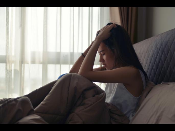 What are the disadvantages of sleeping less than 5 hours | 5 तासांपेक्षा कमी झोप घेणं ठरू शकतं घातक, साइड इफेक्ट वाचून व्हाल हैराण What are the disadvantages of sleeping less than 5 hours | 5 तासांपेक्षा कमी झोप घेणं ठरू शकतं घातक, साइड इफेक्ट वाचून व्हाल हैराण