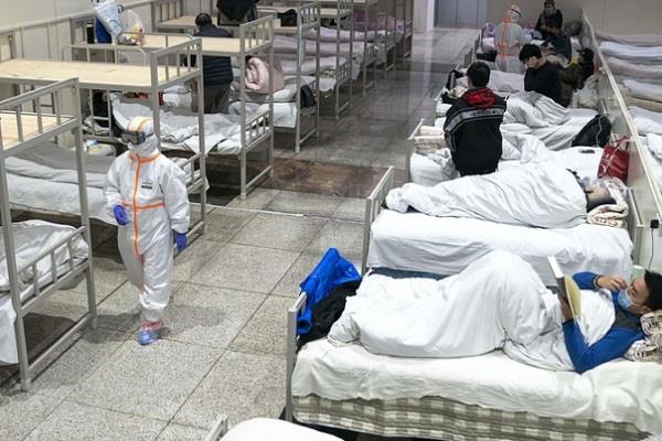 China seeks court approval to kill 20 thousand patients suffering from corona virus? | China Coronavirus: चीन सरकार २०,००० कोरोनाग्रस्तांना मारणार?; जाणून घ्या बातमीमागचं सत्य China seeks court approval to kill 20 thousand patients suffering from corona virus? | China Coronavirus: चीन सरकार २०,००० कोरोनाग्रस्तांना मारणार?; जाणून घ्या बातमीमागचं सत्य