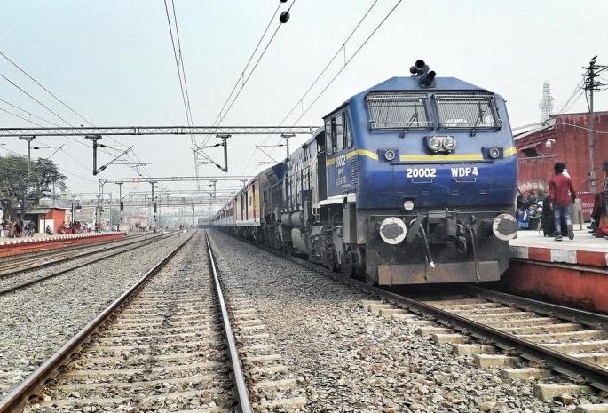 Special train between Nagpur-Mumbai | नागपूर-मुंबई दरम्यान विशेष रेल्वेगाडी Special train between Nagpur-Mumbai | नागपूर-मुंबई दरम्यान विशेष रेल्वेगाडी