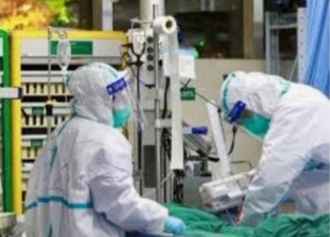 Solapurkar's second shock of the day; Four more patients positive | सोलापूरकरांना दिवसातील दुसरा धक्का; आणखी चार रुग्ण पॉझिटिव्ह Solapurkar's second shock of the day; Four more patients positive | सोलापूरकरांना दिवसातील दुसरा धक्का; आणखी चार रुग्ण पॉझिटिव्ह