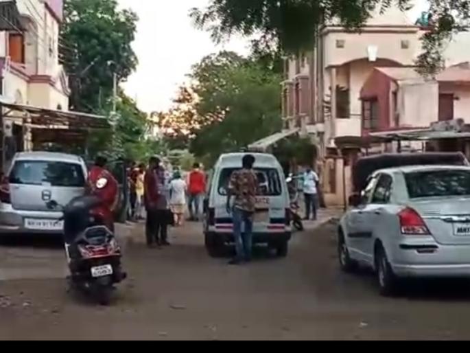 Shelter and Teachers Society Kelly Seal; The number of corona victims in Solapur has decreased ...! | आसरा अन् शिक्षक सोसायटी केली सील; सोलापुरातील कोरोना बधितांची संख्या घटली...! Shelter and Teachers Society Kelly Seal; The number of corona victims in Solapur has decreased ...! | आसरा अन् शिक्षक सोसायटी केली सील; सोलापुरातील कोरोना बधितांची संख्या घटली...!