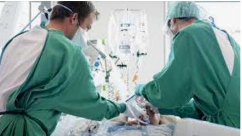 Shocking; In a single day, 81 corona-infected patients died in Solapur, killing six | धक्कादायक; सोलापुरात एकाच दिवसात ८१ 'कोरोना' बाधित रुग्ण वाढले, सहा जणांचा मृत्यू