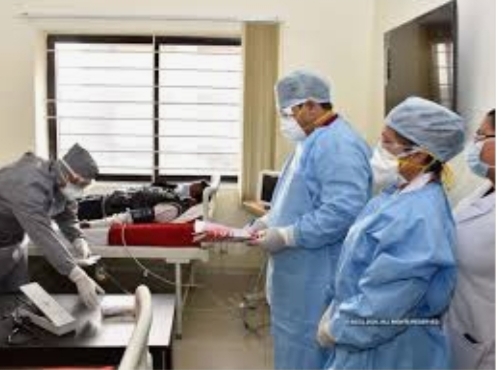 A two-year-old boy who came to Pandharpur from abroad tested positive for corona | विदेशातून पंढरपुरात आलेला दोन वर्षाचा बालक निघाला कोरोना पॉझिटिव्ह A two-year-old boy who came to Pandharpur from abroad tested positive for corona | विदेशातून पंढरपुरात आलेला दोन वर्षाचा बालक निघाला कोरोना पॉझिटिव्ह