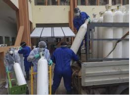 Comforting; 1000 jumbo cylinder products are being produced in Solapur every day | दिलासादायक; सोलापुरात दररोज तयार होत आहेत १ हजार जम्बो सिलेंडर