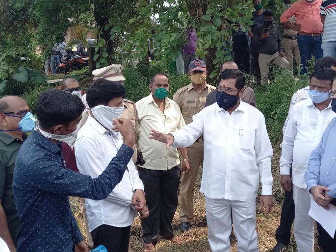 No farmer will be deprived of government help- Guardian Minister Eknath Shinde | एकही शेतकरी शासकीय मदतीपासून वंचित राहणार नाही- पालकमंत्री एकनाथ शिंदे No farmer will be deprived of government help- Guardian Minister Eknath Shinde | एकही शेतकरी शासकीय मदतीपासून वंचित राहणार नाही- पालकमंत्री एकनाथ शिंदे