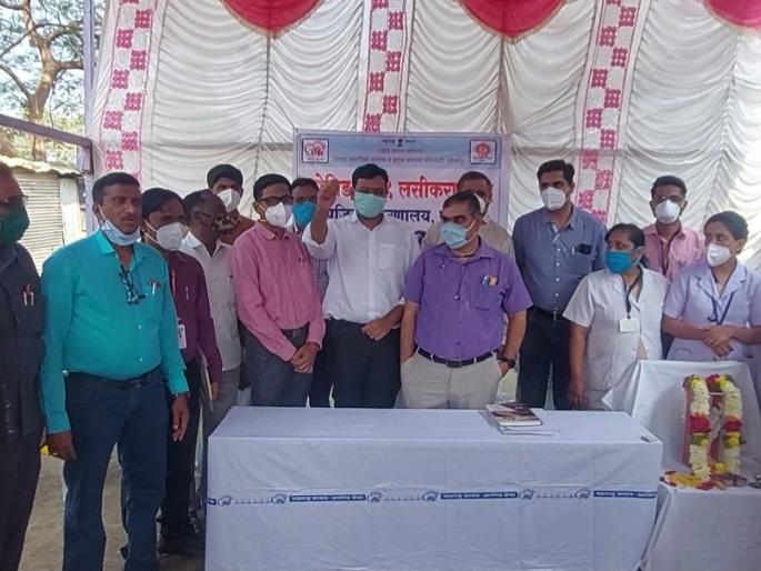 Good News; Go Corona .... Go Corona ... saying vaccination started in Pandharpur | Good News; गो कोरोना....गो कोरोना...म्हणत पंढरपुरात लसीकरणाला सुरुवात Good News; Go Corona .... Go Corona ... saying vaccination started in Pandharpur | Good News; गो कोरोना....गो कोरोना...म्हणत पंढरपुरात लसीकरणाला सुरुवात