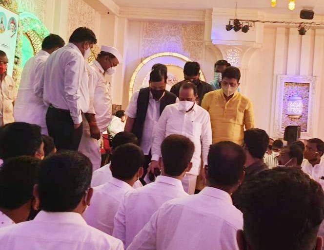 Big news; The nature of the meeting came to Ajit Pawar's meeting; Finally, a case was registered with the Pandharpur police | मोठी बातमी; अजित पवारांच्या बैठकीला आले सभेचे स्वरूप; अखेर पंढरपूर पोलिसात गुन्हा दाखल Big news; The nature of the meeting came to Ajit Pawar's meeting; Finally, a case was registered with the Pandharpur police | मोठी बातमी; अजित पवारांच्या बैठकीला आले सभेचे स्वरूप; अखेर पंढरपूर पोलिसात गुन्हा दाखल