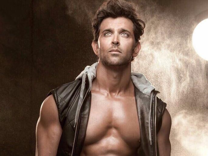 2.0 director shankar will make a superhero film with hritik roshan | हृतिक रोशन नव्या वर्षांत करणार धमाका! साऊथच्या या दिग्दर्शकासोबत करणार काम!!